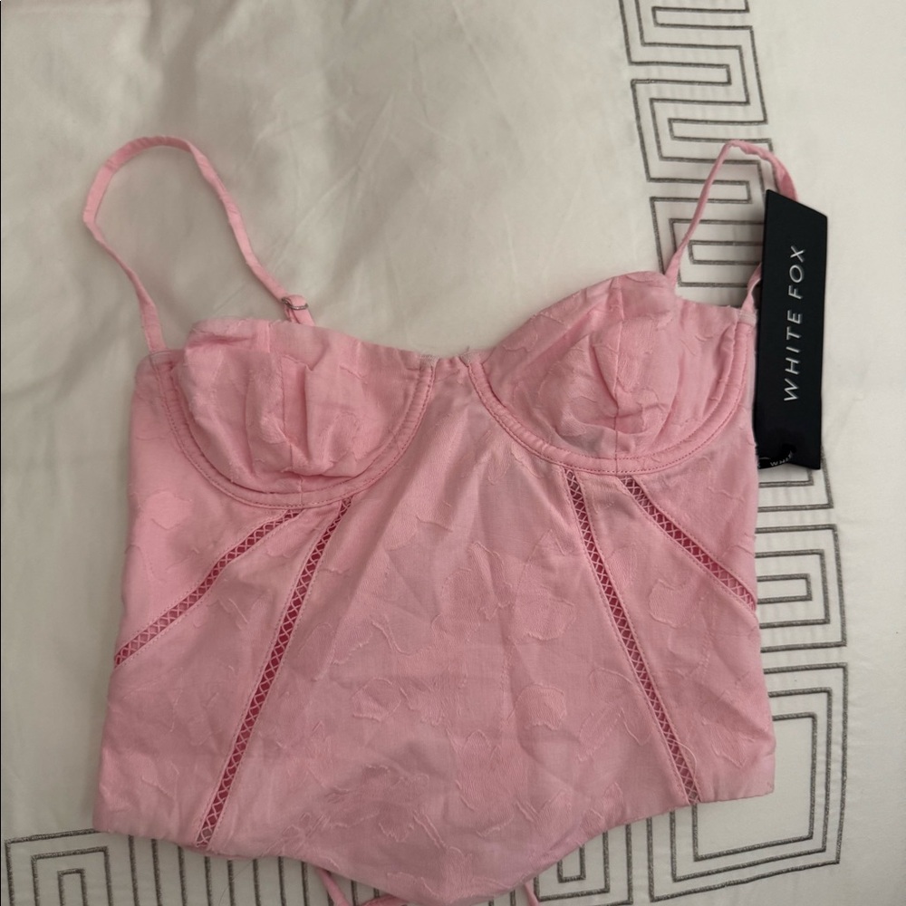 Whitefox top